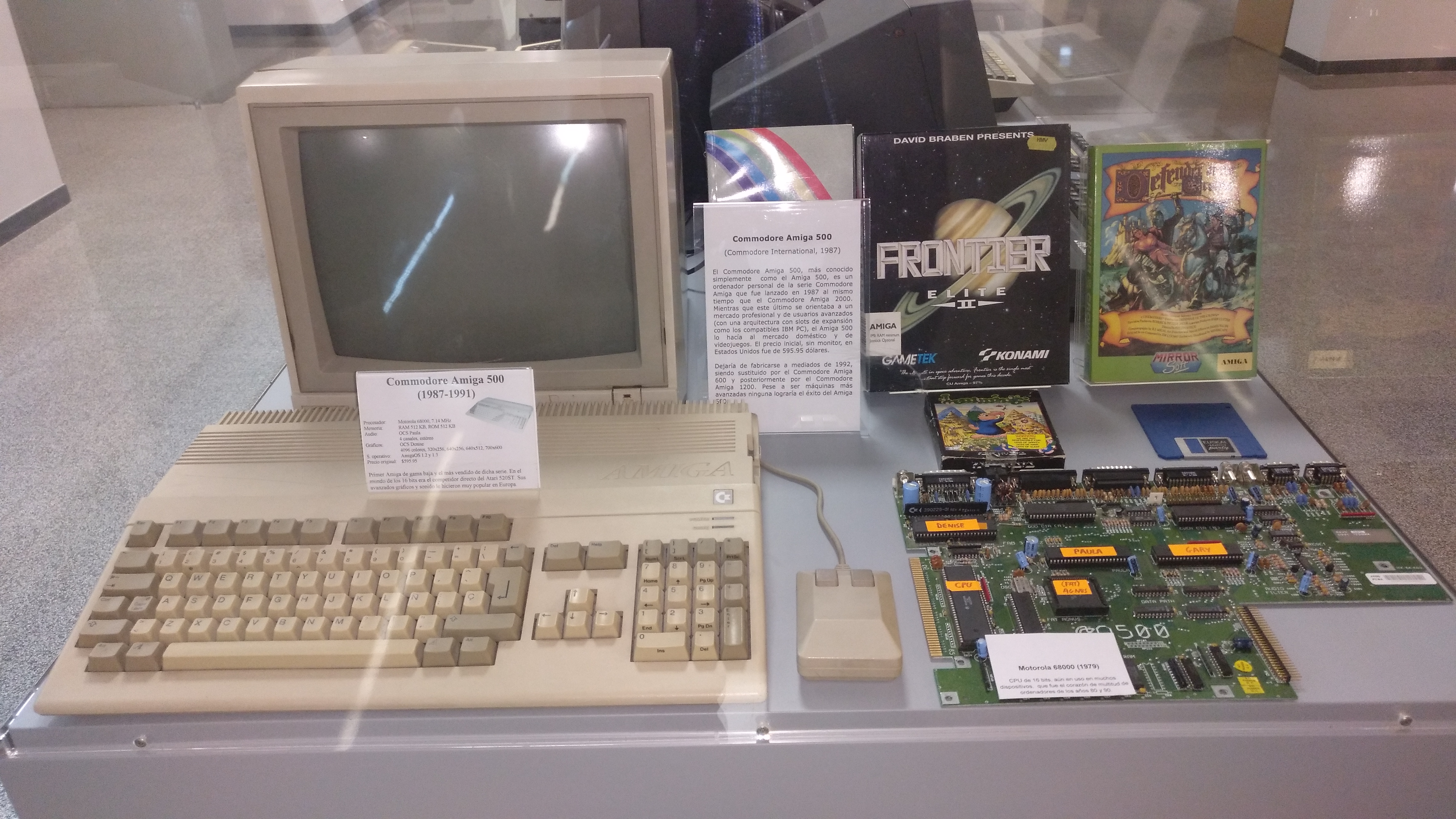Commodore Amiga 500 al completo